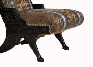 A rare chair -1577