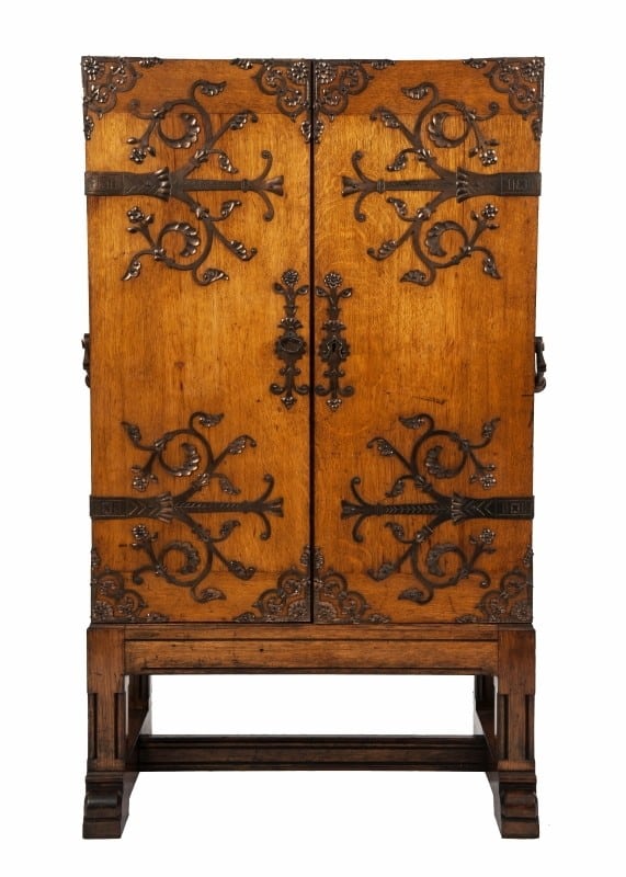  An oak cabinet 